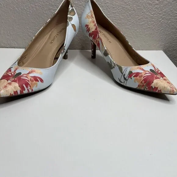 Marc Fisher Arlene Pointy Toe Pumps Kitten Heels Floral Shoes Size 6 - Picture 7 of 9